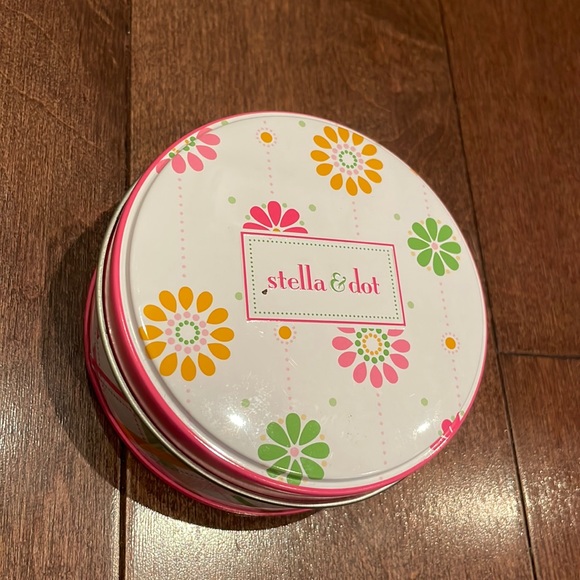 Stella and Dot Kids Bracelet - Picture 4 of 4